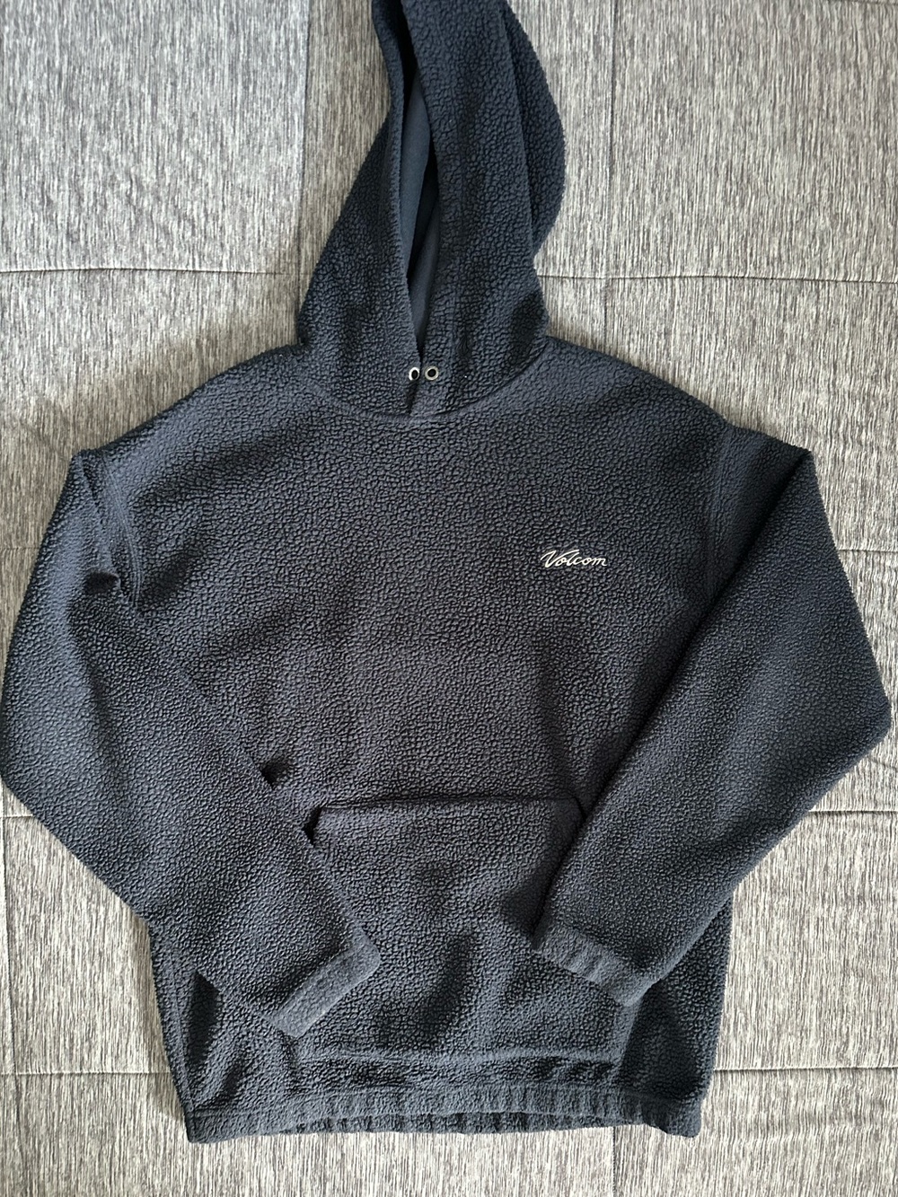 Volcom hoodie size medium